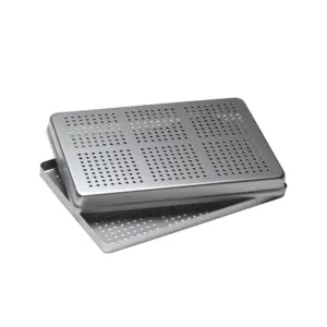 Vassoi e coperchi forati in alluminio per sterilizzazione strumentario