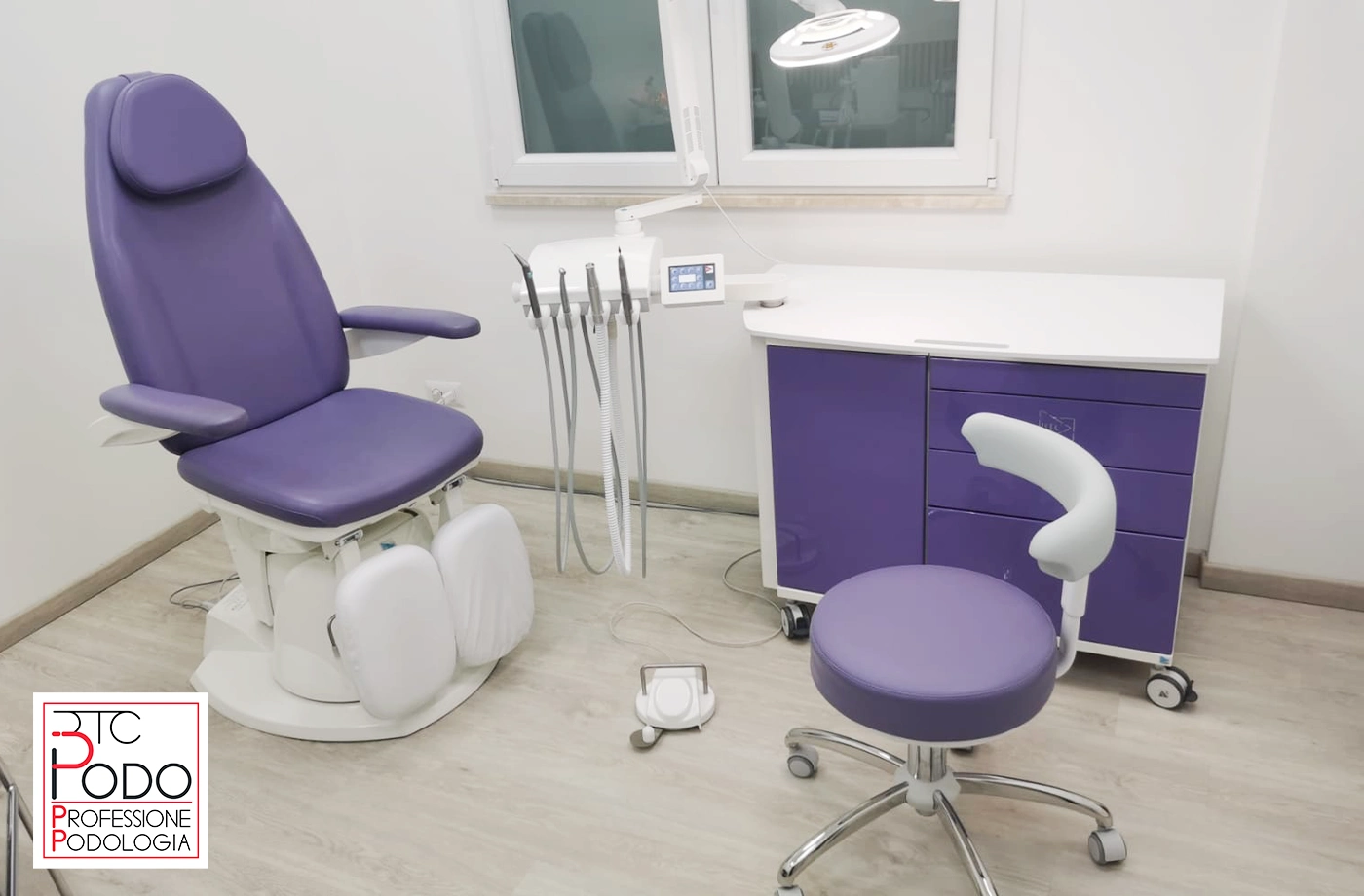 Installazione attrezzature podologiche