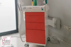 Riunito podologico Colibrì 40A