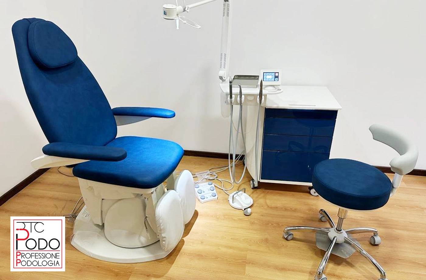 Installazione attrezzature podologiche