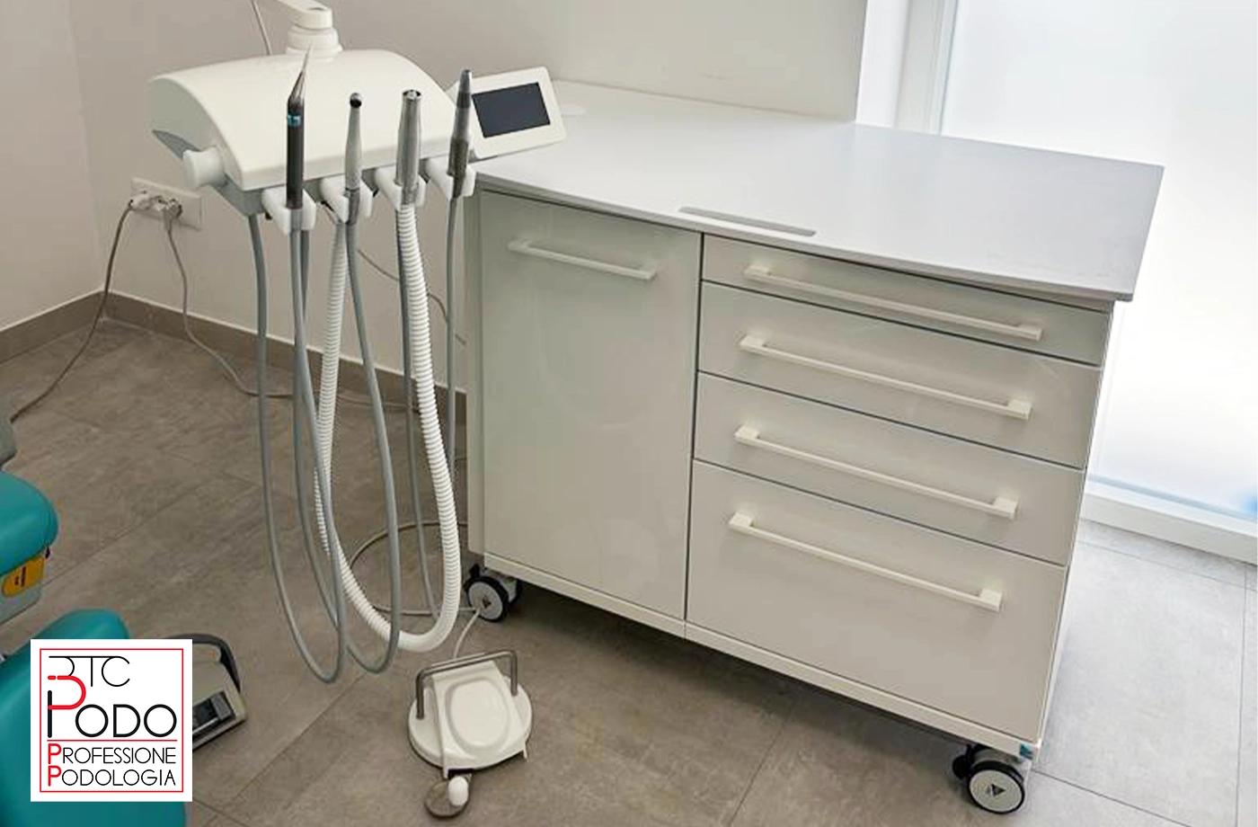 Installazione attrezzature Podologiche_Roma